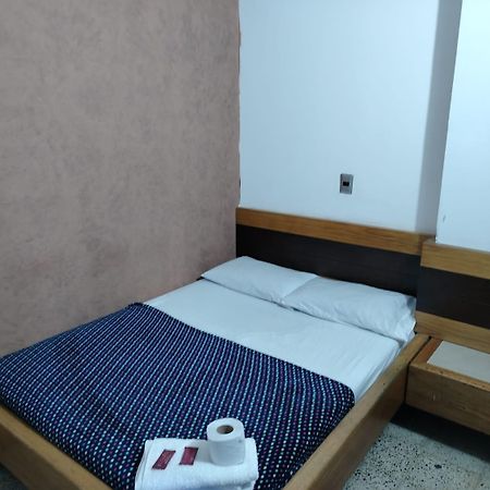 Hotel Country 메딜린 외부 사진
