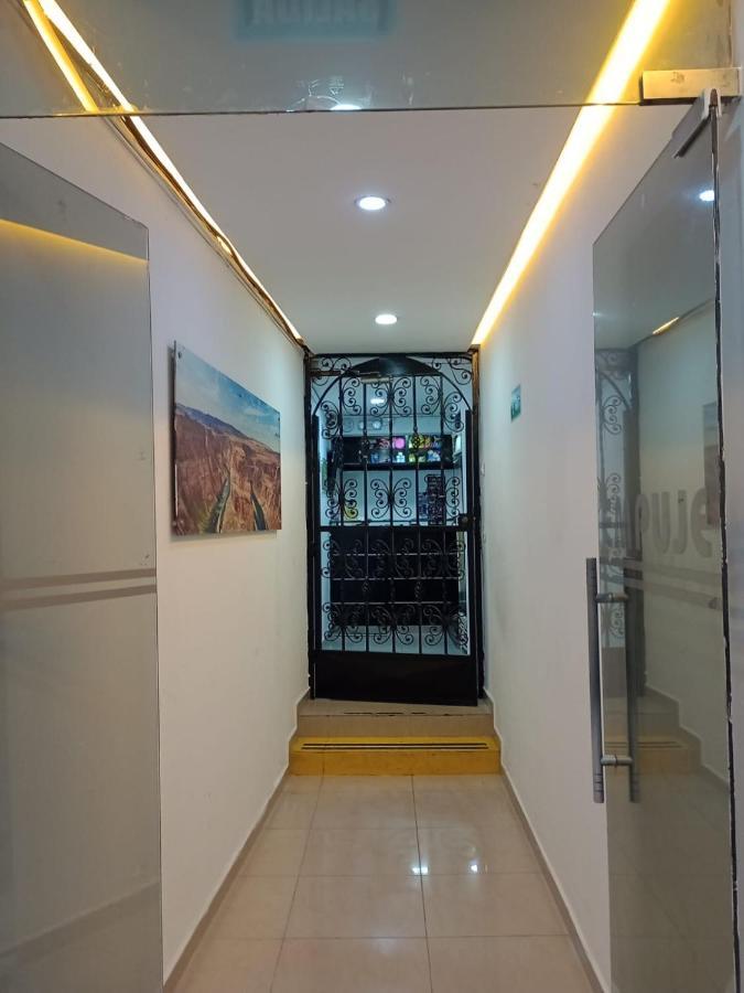 Hotel Country 메딜린 외부 사진
